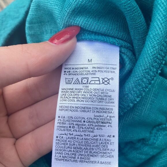 NWT Old Navy Textured O-Ring Halter Romper Size m teal aqua strapless keyhole - Picture 4 of 8